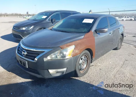 2015 Nissan Altima 2.5/2.5 S/2.5 Sl/2.5 Sv z USA, uszkodzony, nr VIN 1N4AL3AP8FC444636